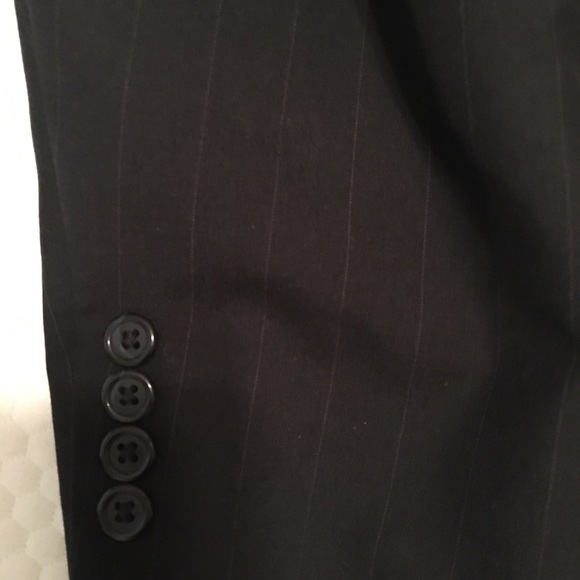Men’s suit - Picture 8 of 15